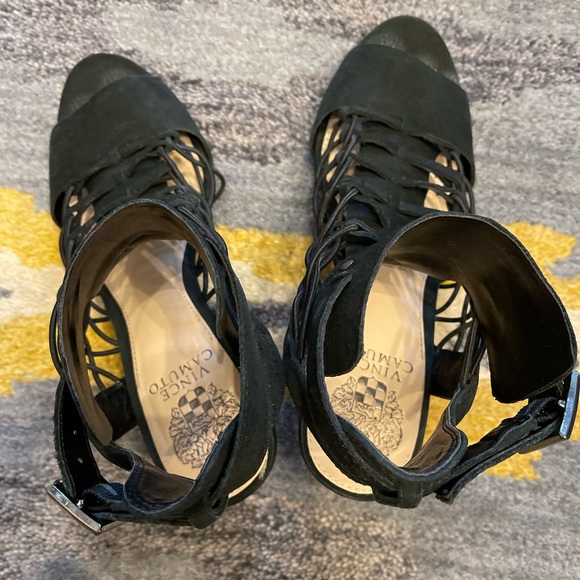 Vince Camuto Eval Black Gladiator Sandal - Picture 4 of 6